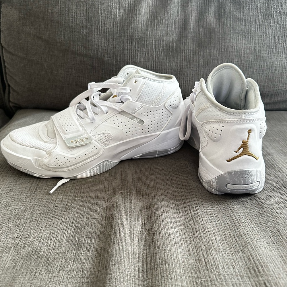 Nike Zoom Air Jordan High Tops 9.5